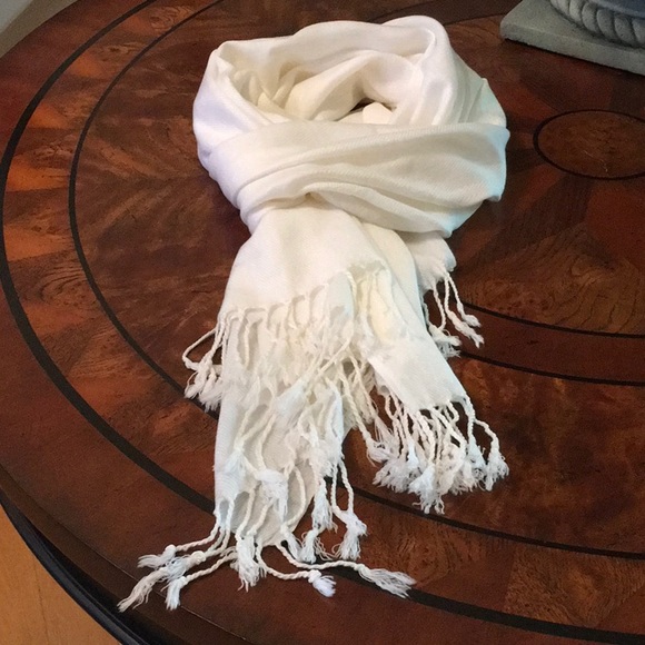 pashmina Accessories - Pashmina- Cream Fringed Wrap
